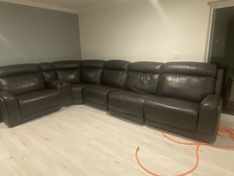 MACYS RECLINER SECTIONAL