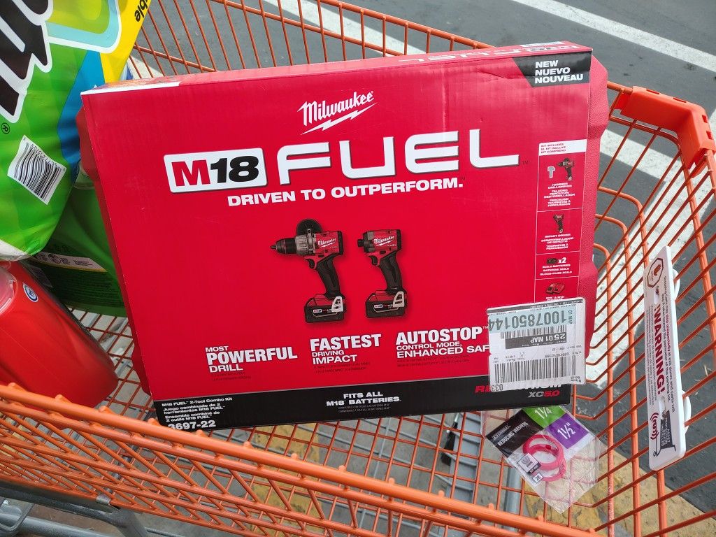 Milwaukee M-18 2 Tool Combo Kit