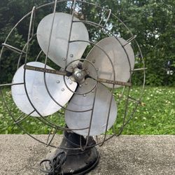 Hunter Zephair Oscillator Vintage Desk Fan