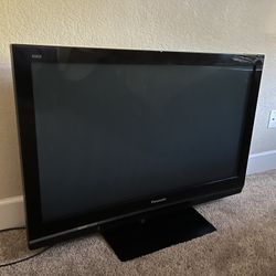 36 Inch TV 