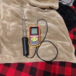GRAIN MOISTURE METER