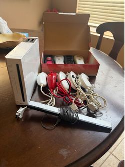 GameCube Wii with controllers
