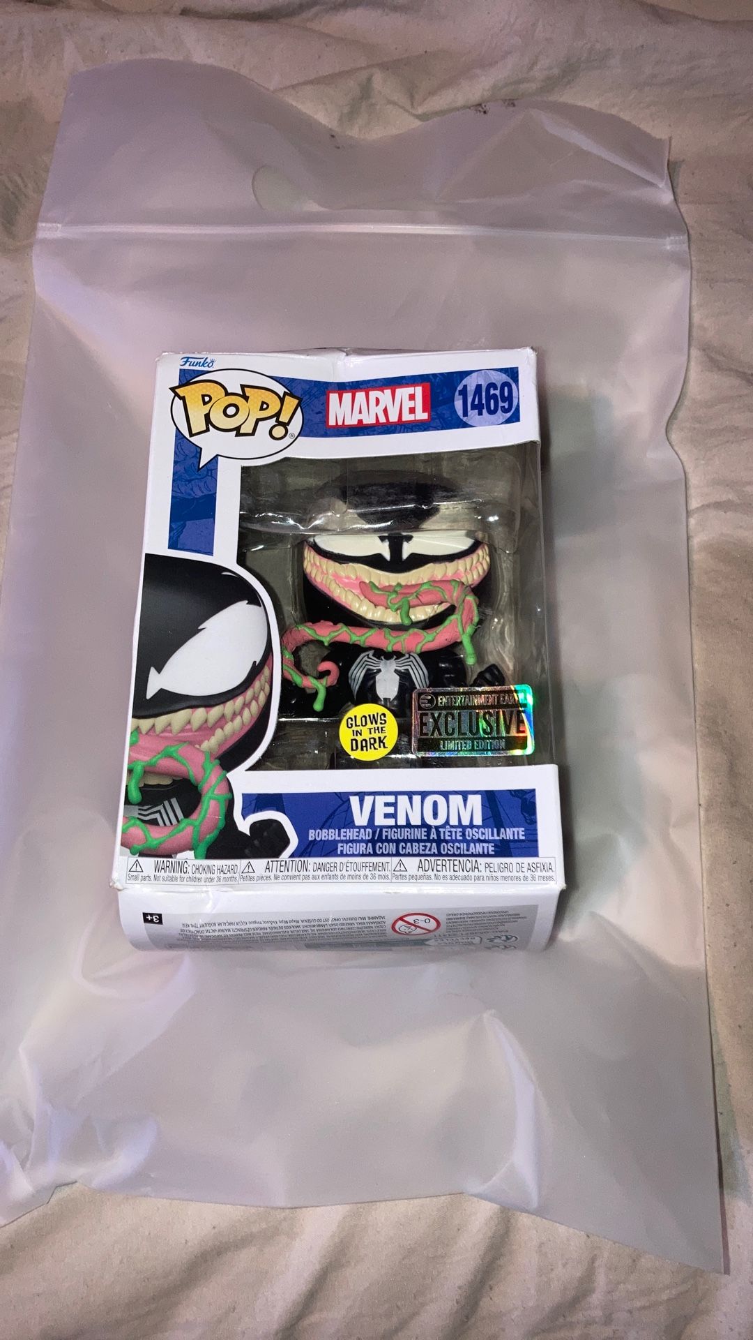 Funko Venom with Ooze Glow-in-The-Dark Pop! Vinyl Figure #1469 - Exclusive $20