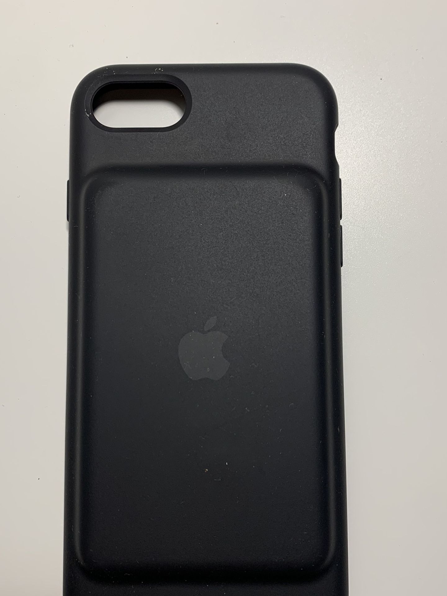 iPhone 7/8/SE Charger Case - Apple Product