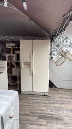 Refrigerator Kenmore
