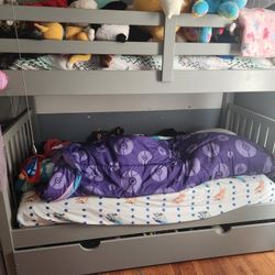 Kids Bunk Bed And Trundle