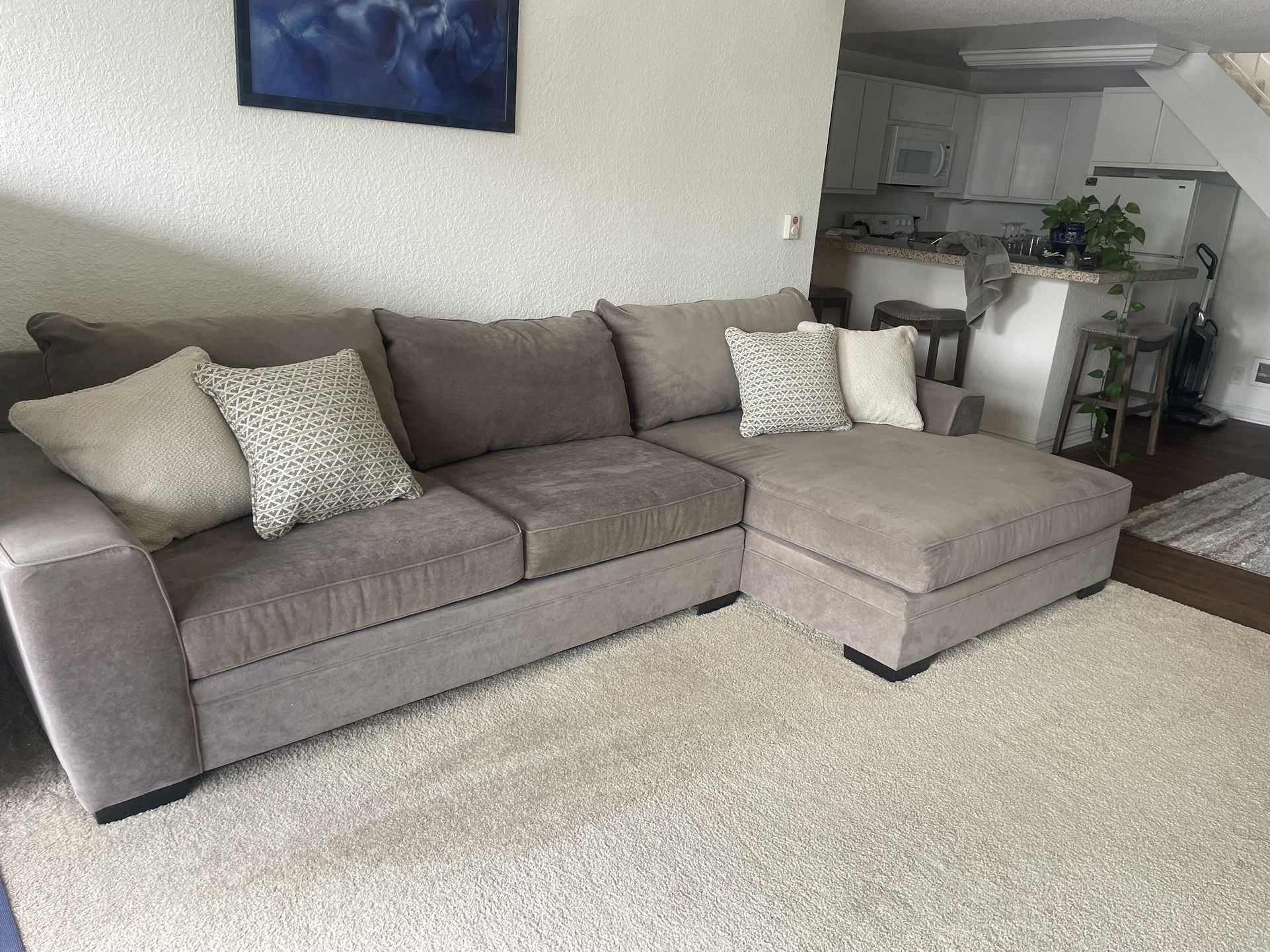 Couch Great Conditions