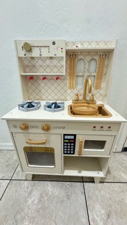 Kids kitchen set