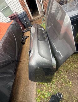 Chrysler 300 hood and rear bumper