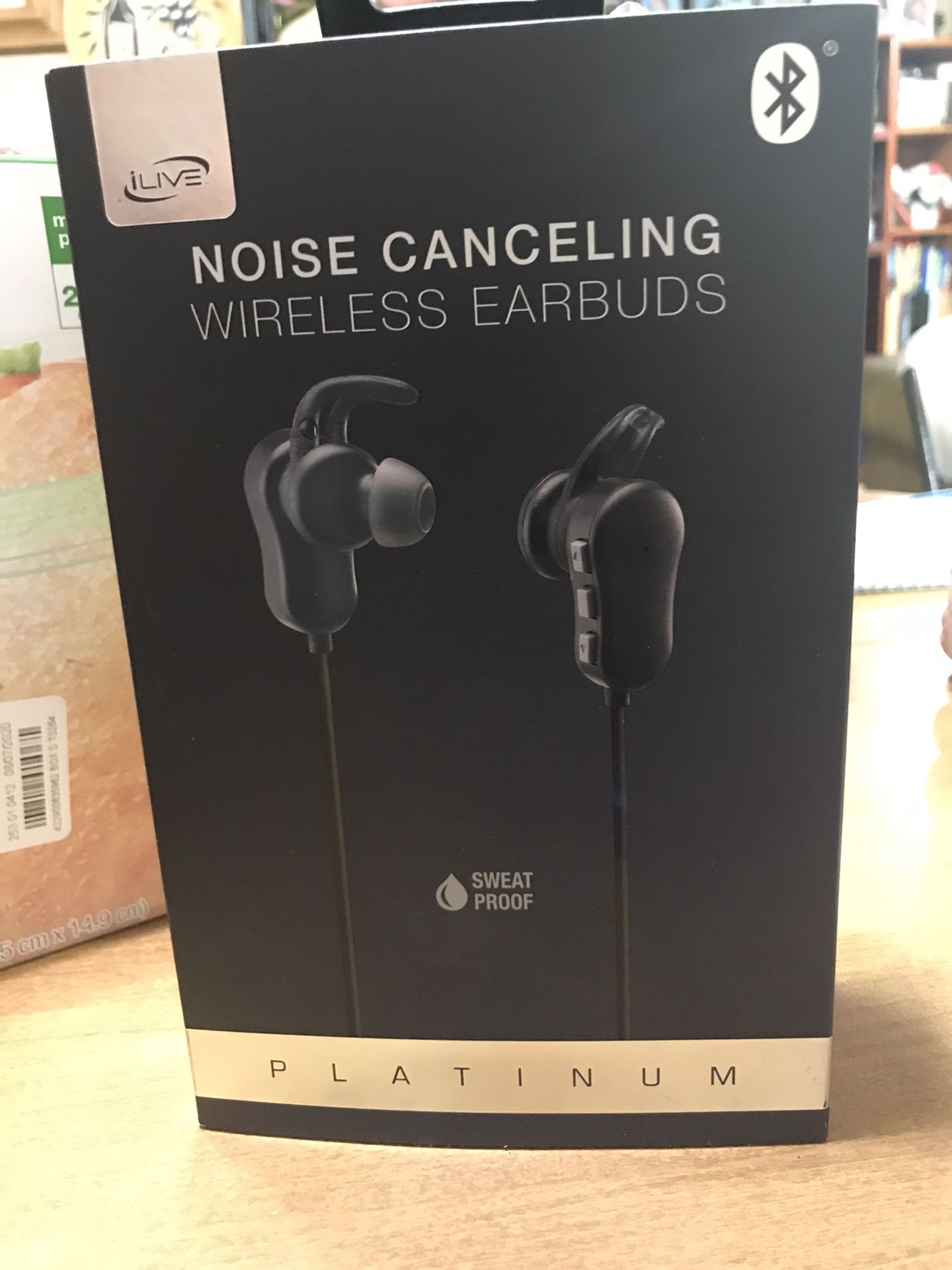 Wireless earbuds