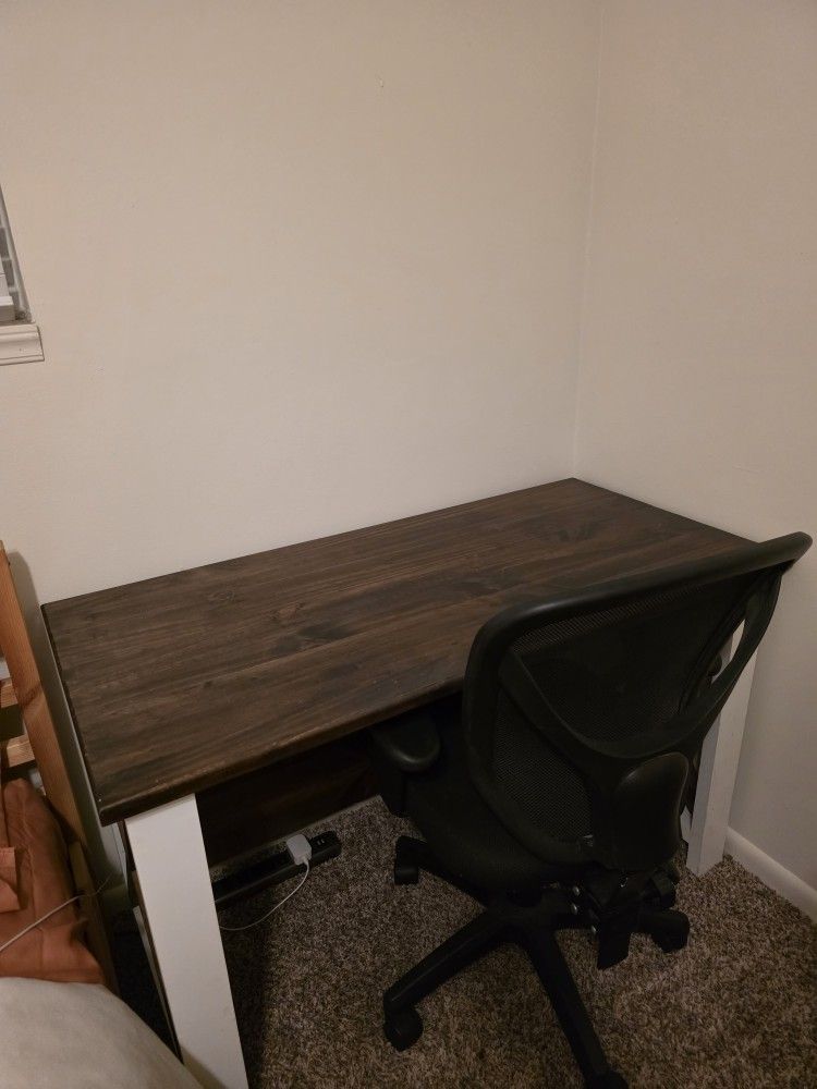 Computer Desk And Chair