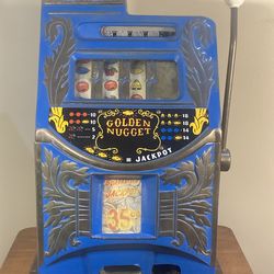 1945 Golden Nugget Slot Machine
