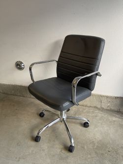 Rolling Office Chair