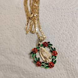 Cadena  Con Medalla En Oro Laminado. Gold plated Necklace 