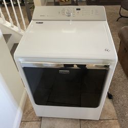 Maytag Clothes Dryer 
