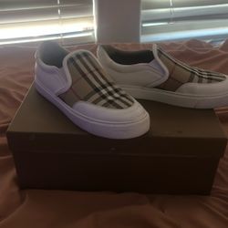 Burberry Shoes