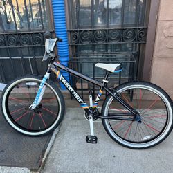 SE Blocks Flyer 26" Black Sparkle