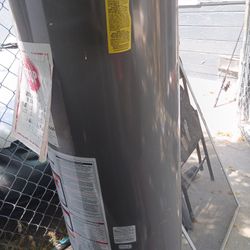 Calentador De Agua Casi Nuevo 