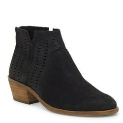 New VINCENT CAMUTO BOOTIES