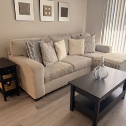 Cynthia Dove 2 Pc Sectional Couch 