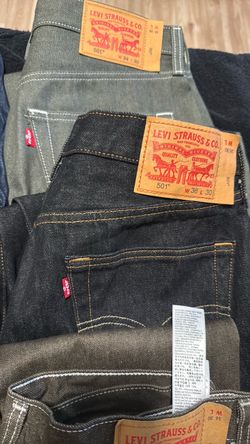 Lot of 3 Levis 501 jeans.
