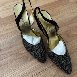 New Battaglia Mid Heel Made In Italy Black Suede Size 10 1/2” Black And Gold