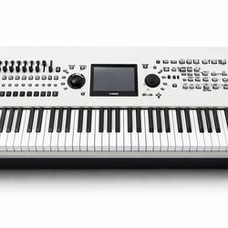 Yamaha Montage 8 88-Key Flagship Synthesizer White