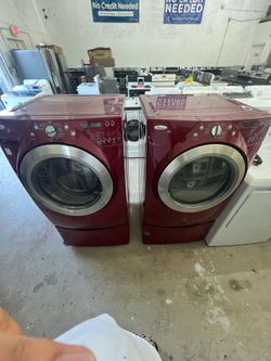 🔴✨ Refurbished Whirlpool Duet Red Front Load Washer & Dryer Set Available! ✨🔴