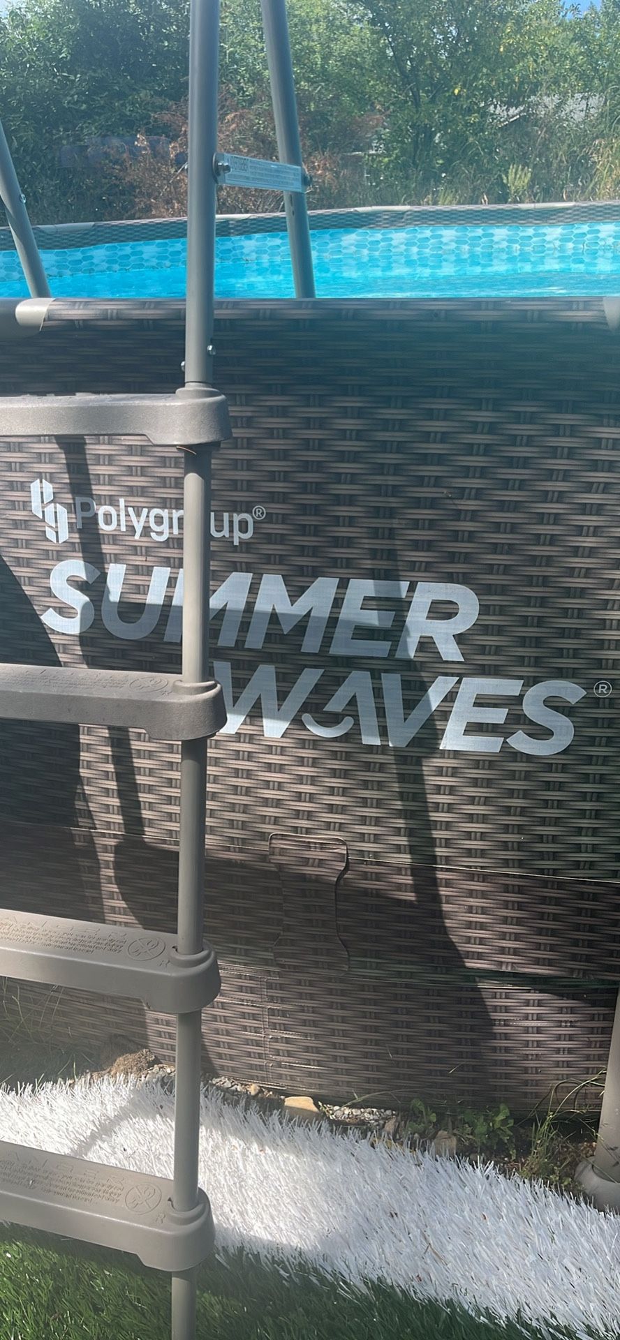 Summer waves 18 Ft Round pool
