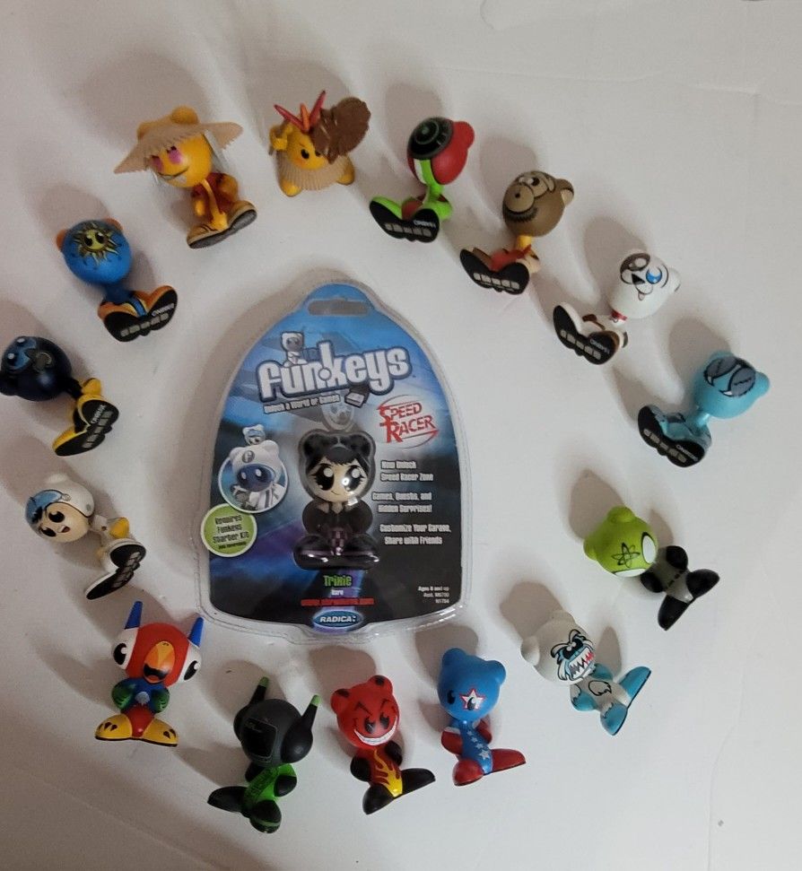 Radica: U.B. FUNKEYS Lot Of 15 Game Figures (Mixed Characters) Plus Speed Racer Trixie Starter Kit.