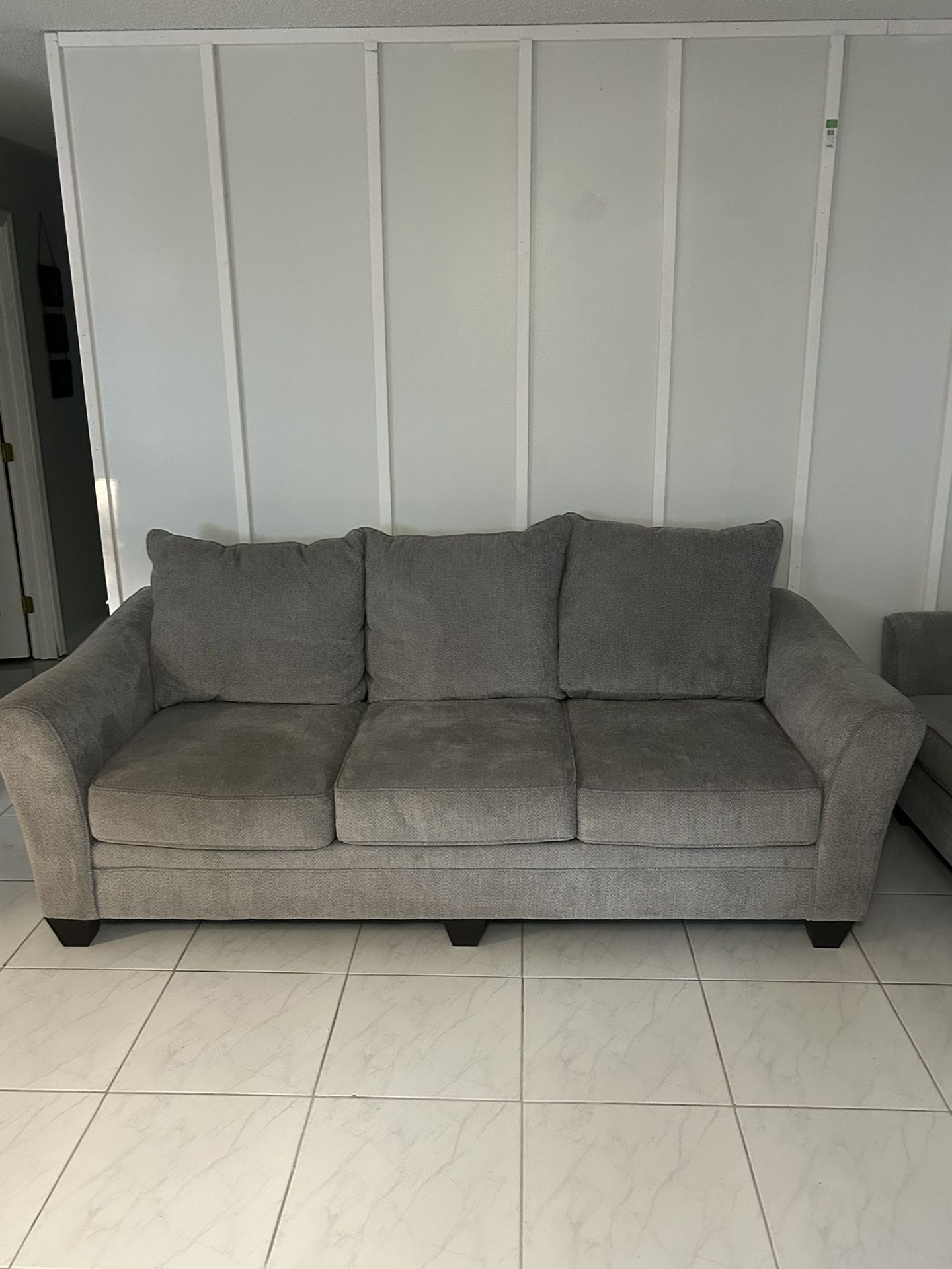 Nice Grey ReclinerCouch 