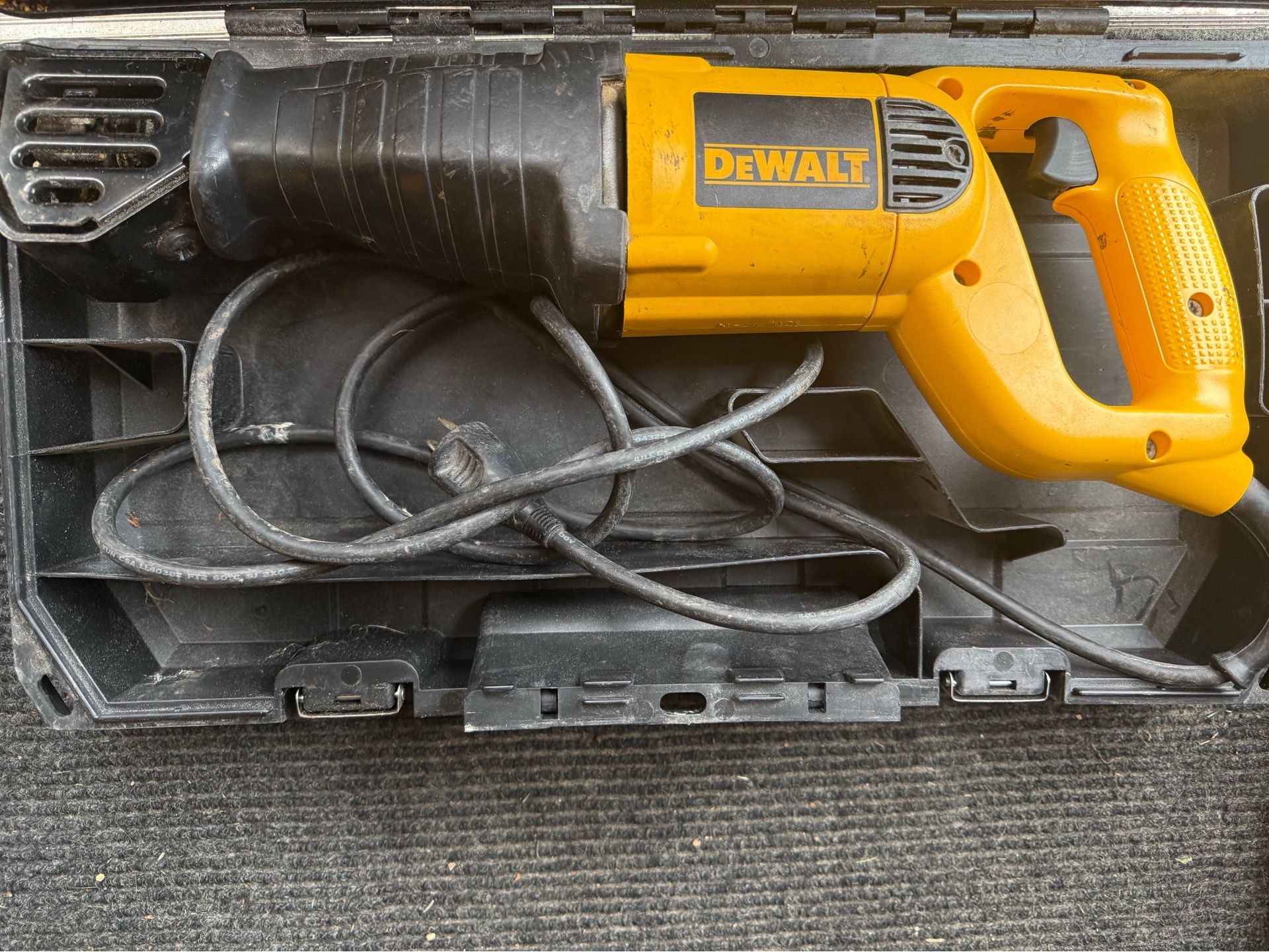 Dewalt saw great condition