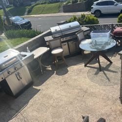 Outdoor Grill 