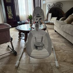 Baby Bassinet And Baby Swing 
