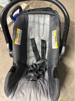 Carseat and base