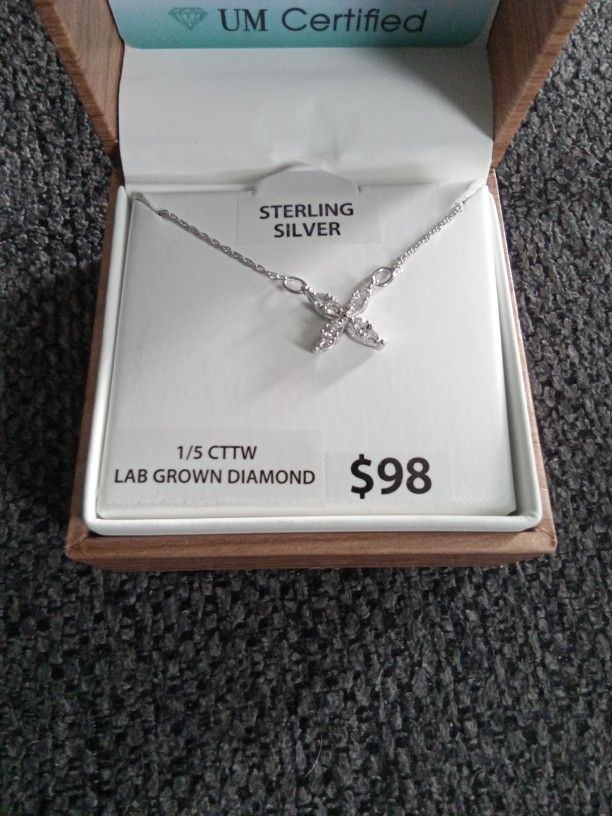 Silver Necklace With Diamonds
