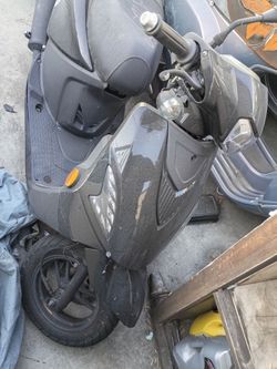 2024 Vogue 150 Scooter