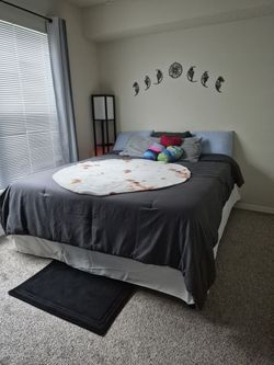 Cali King bed With Metal Base
