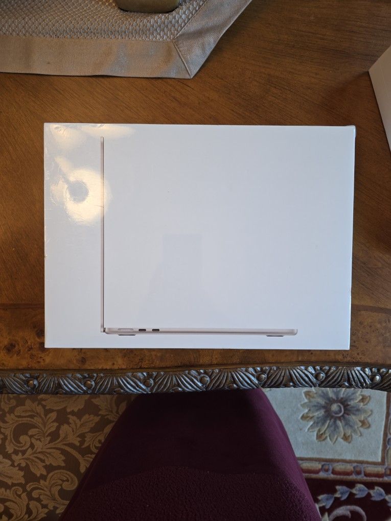 Gold 13.6 M2 MacBook Air, Sealed, New In BOX