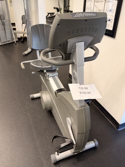 Cardio - Life Fitness 90R Recumbent Bike