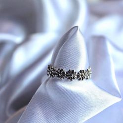 Sterling silver ring 