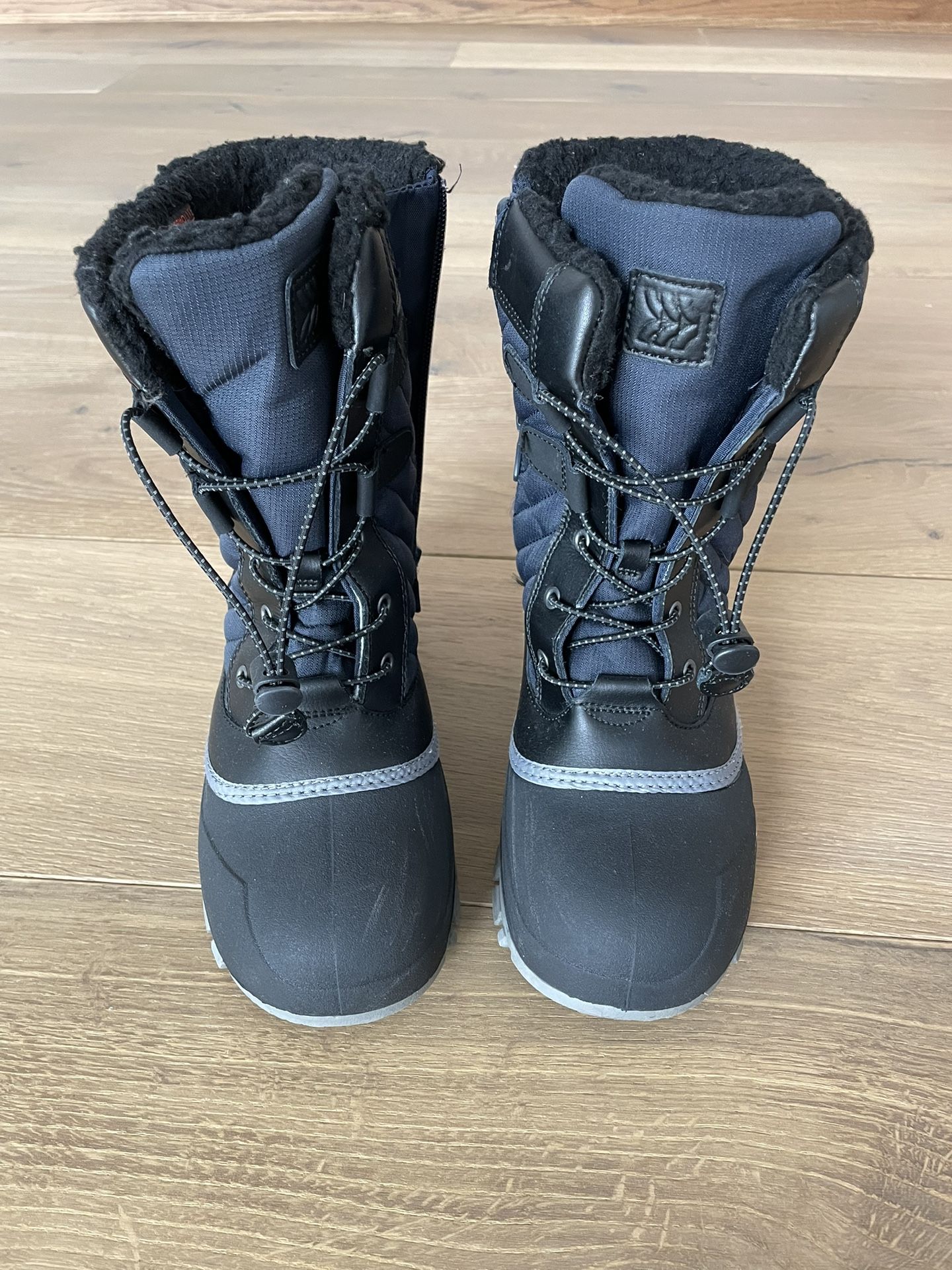 Boys Snow Boots Size 5