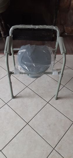 Medical portable toilet