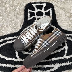 Burberry Gabardine size 43