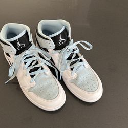 Size 7 Air Jordan’s