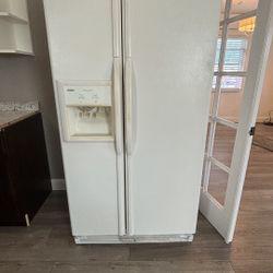 Refrigerador/ Refrigerator 