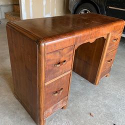  Dresser.. Vintage/ Vanity