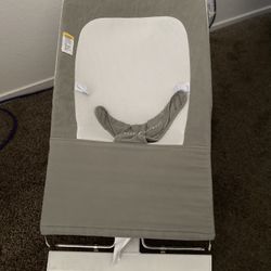 Baby Delight Alpine Deluxe Portable Baby Bouncer