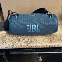 JBL Xtreme 3 Portable Bluetooth Speaker 