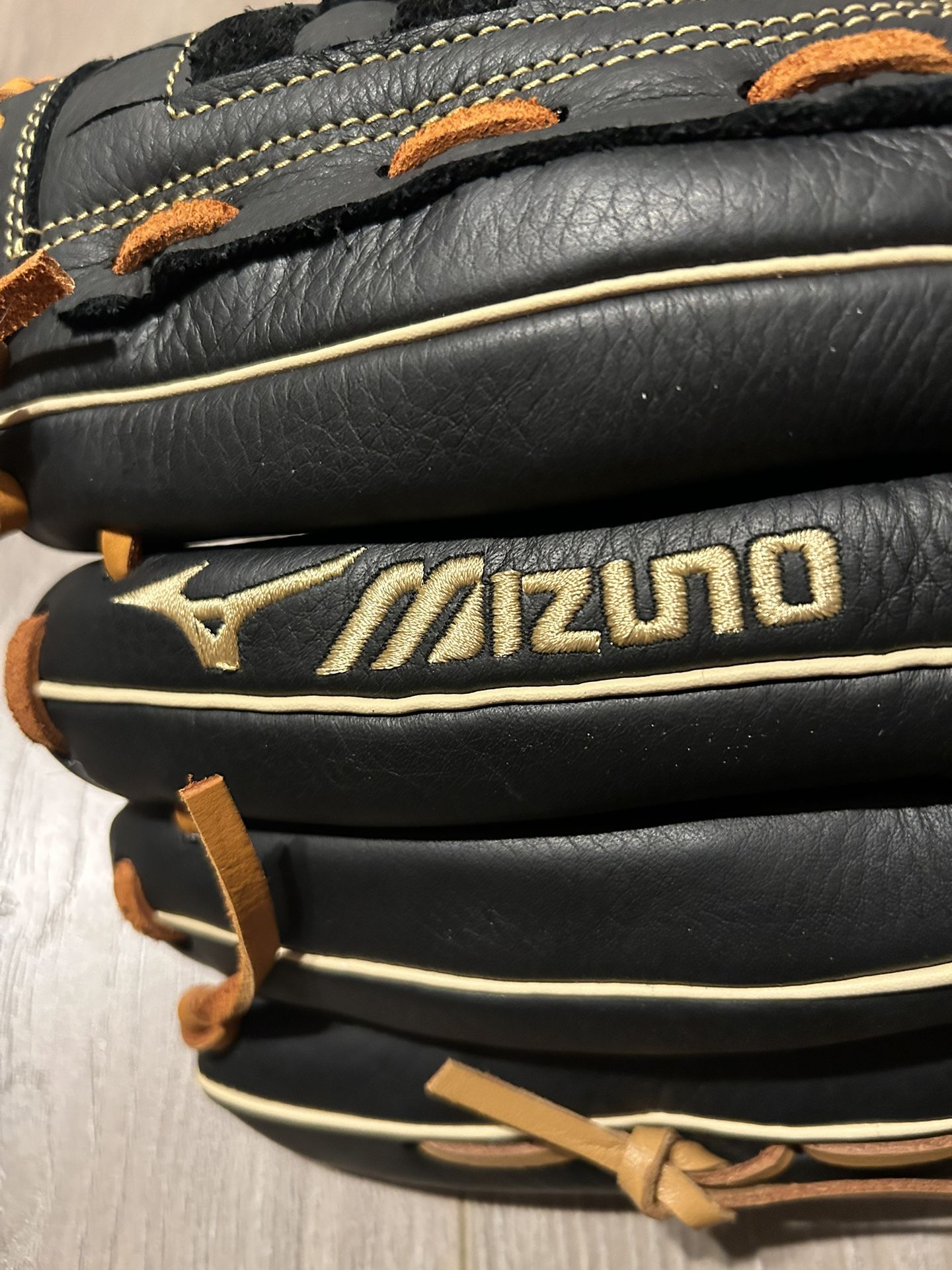 New Mizuno Youth 12” Inch Prospect Select Baseball Glove “Butter Soft” Inner Lining Little League World Series Quality